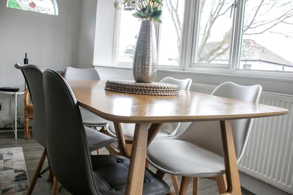 דירות סאות'אנד און סי Stylish Retreat In Leigh-On-Sea מראה חיצוני תמונה