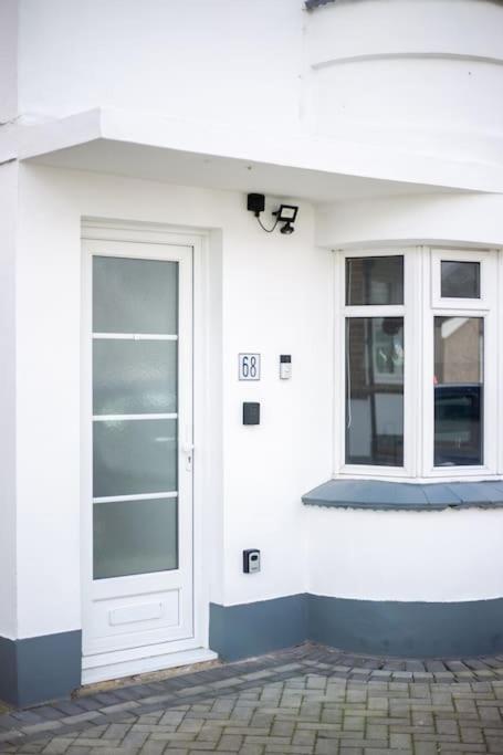 דירות סאות'אנד און סי Stylish Retreat In Leigh-On-Sea מראה חיצוני תמונה