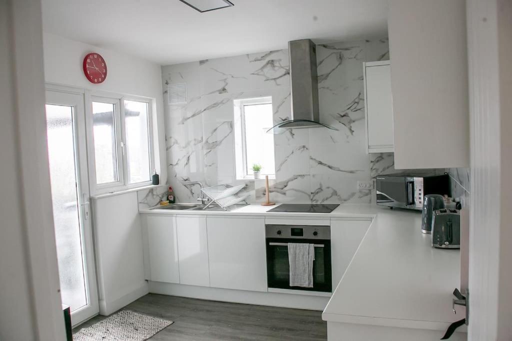 דירות סאות'אנד און סי Stylish Retreat In Leigh-On-Sea מראה חיצוני תמונה